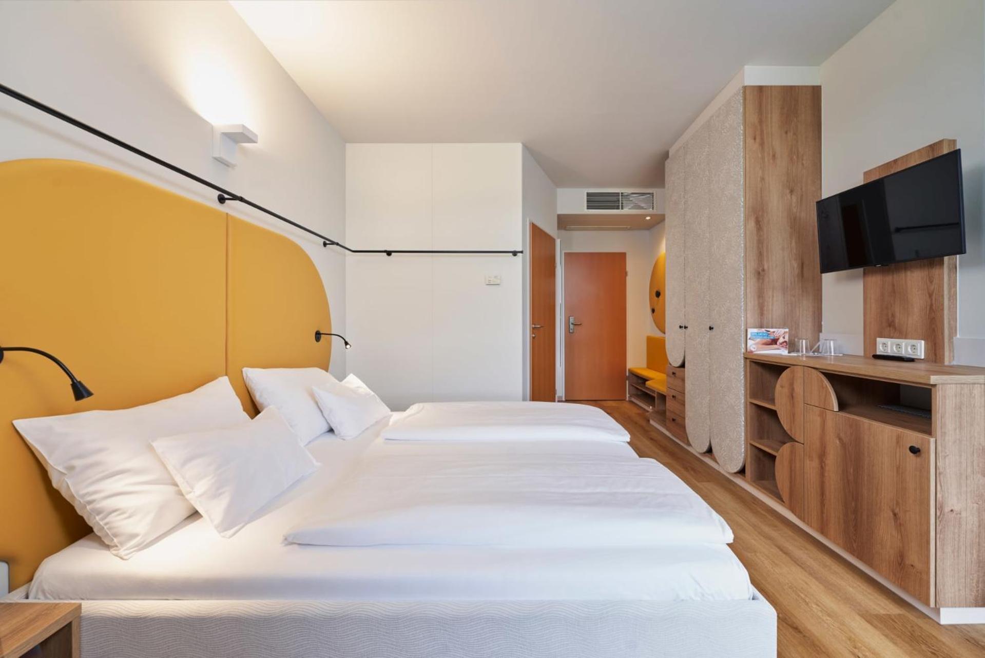 H2O Hotel-Therme-Resort, Fuer Familien Mit Kindern Bad Waltersdorf Kültér fotó