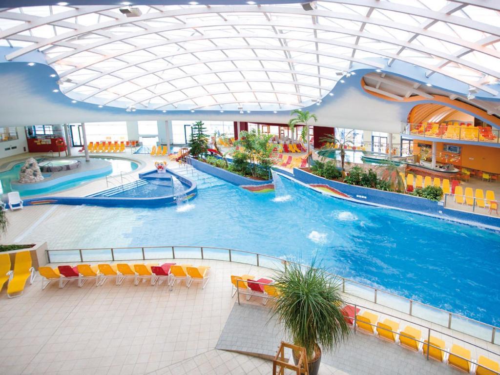 H2O Hotel-Therme-Resort, Fur Familien Mit Kindern Bad Waltersdorf Kültér fotó